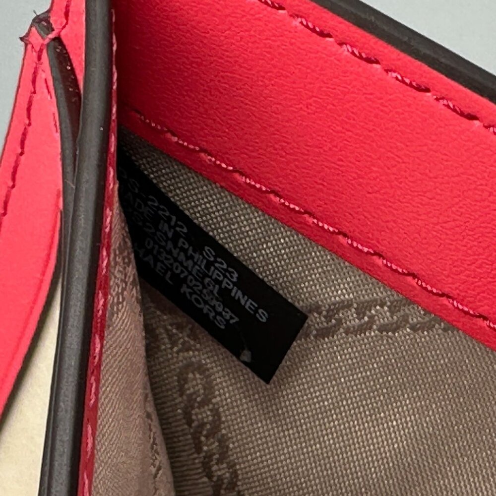 Michael Kors Greenwich Med Envelope Trifold Wallet Geranium Saffiano NWT *READ* - Picture 11 of 16